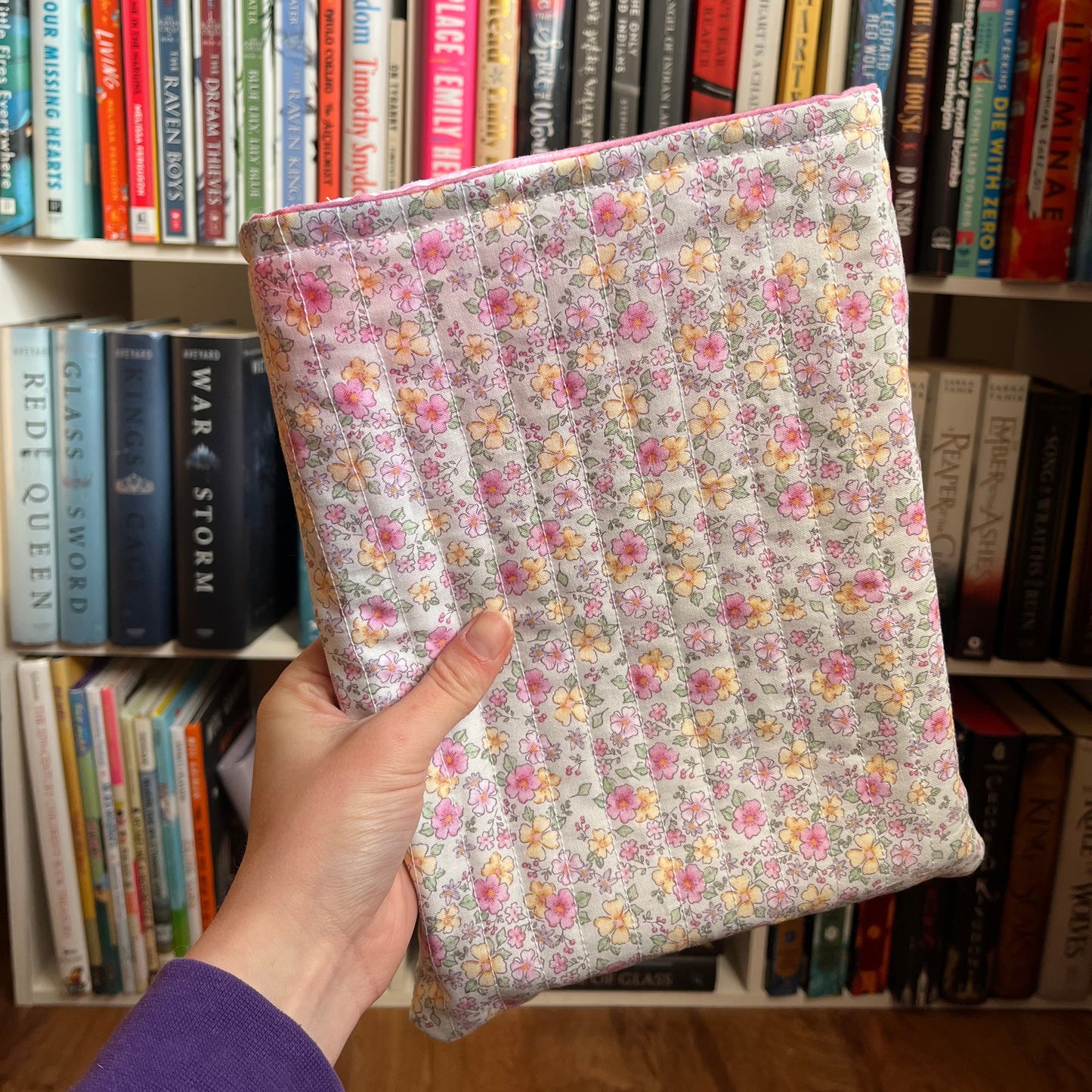 Garden Party ❀ Quilted Book Sleeve
