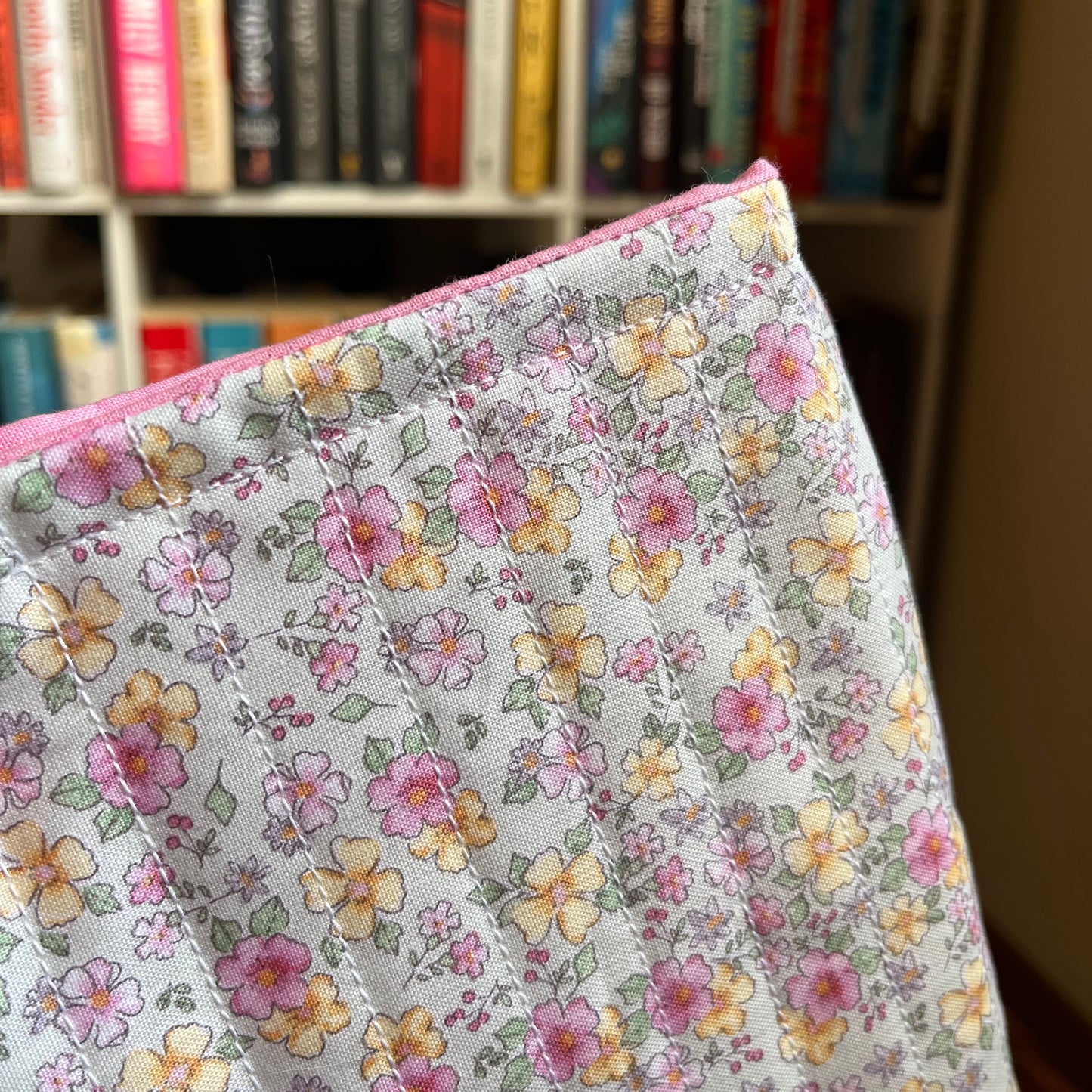 Garden Party ❀ Quilted Book Sleeve